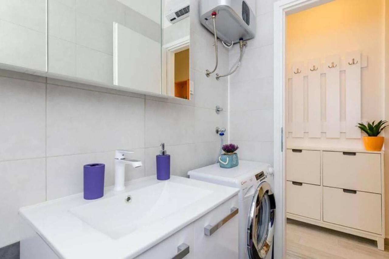Dubrovnik: Quiet Corner Apartment